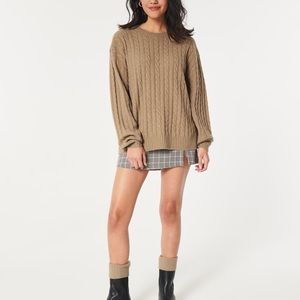 Hollister big comfy sweater oversized tan xl crewneck cable